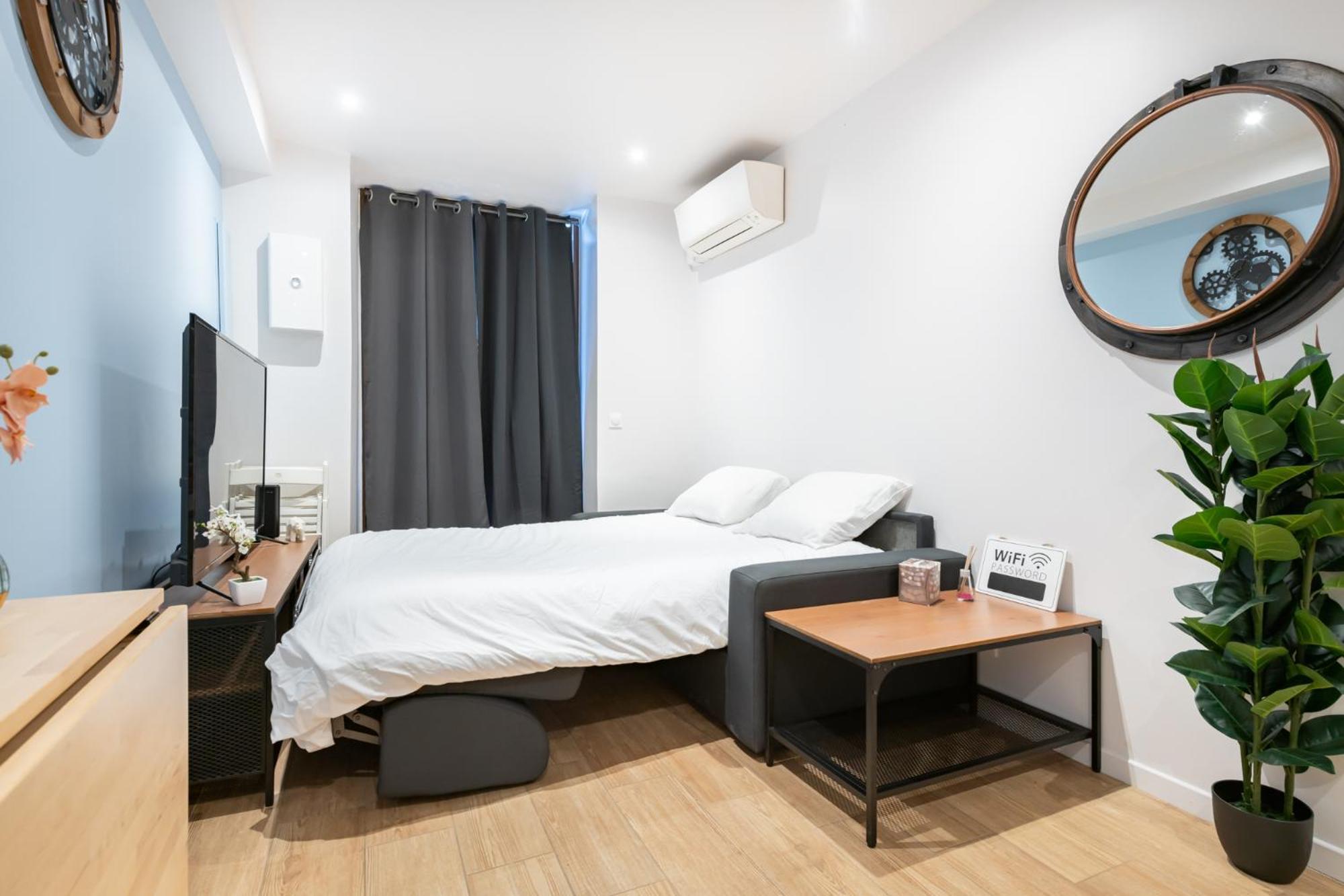 Sud Passion - Ferrer Nine - Cosy Avec Balcon Lejlighed Gardanne Værelse billede